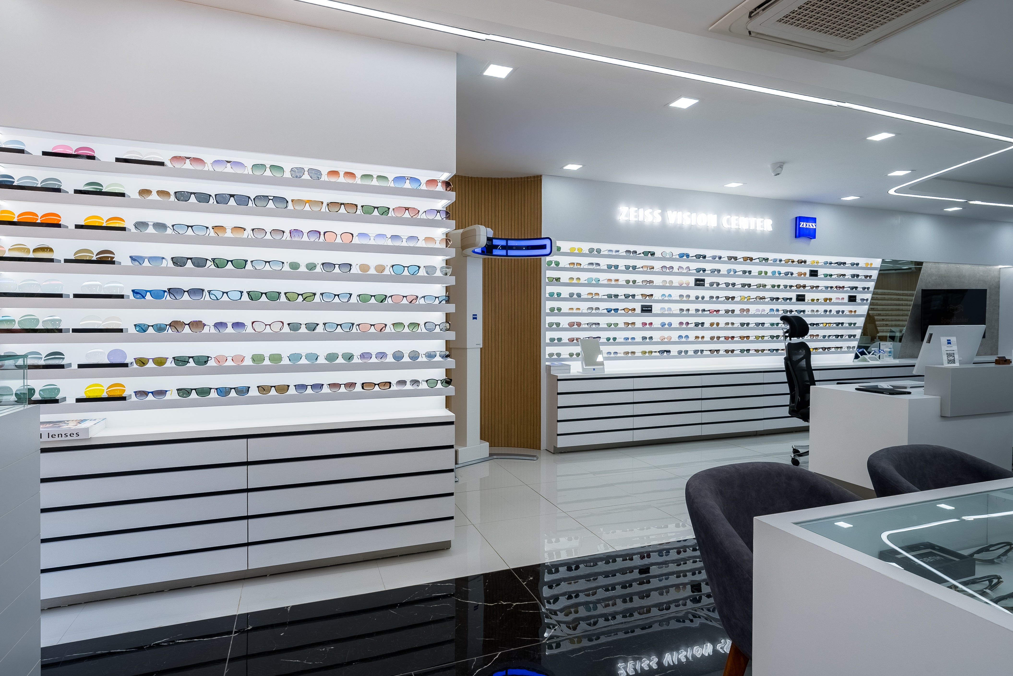ZEISS VISION CENTER Jubilee Hills - by SpecsBunker